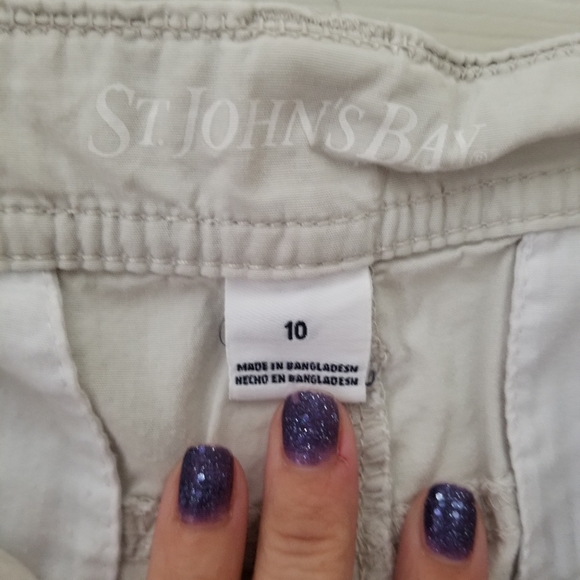 St. John's Bay capris - Picture 4 of 5